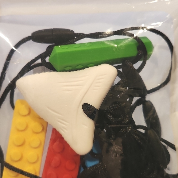 Sensory Chewing necklaces - Picture 8 of 10